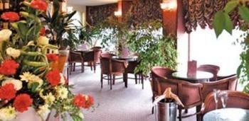 Corbyn Head Hotel